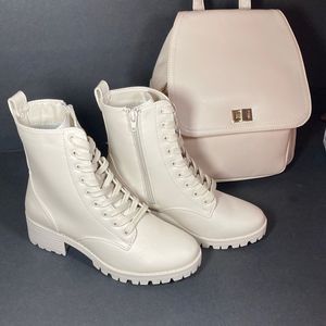 NWT ivory hiking boot by Raylee size 6.5